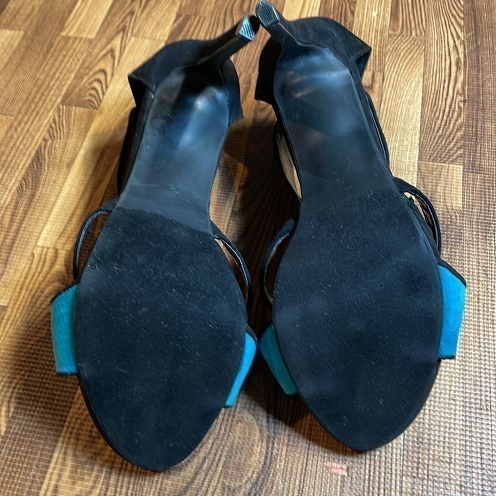 Dominique Nicole women’s blue/black/turquoise suede like heels. Size 7.5. - Picture 7 of 8